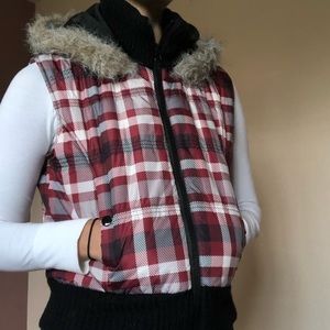 🌞(2/$15) Ashley Plaid Vest
